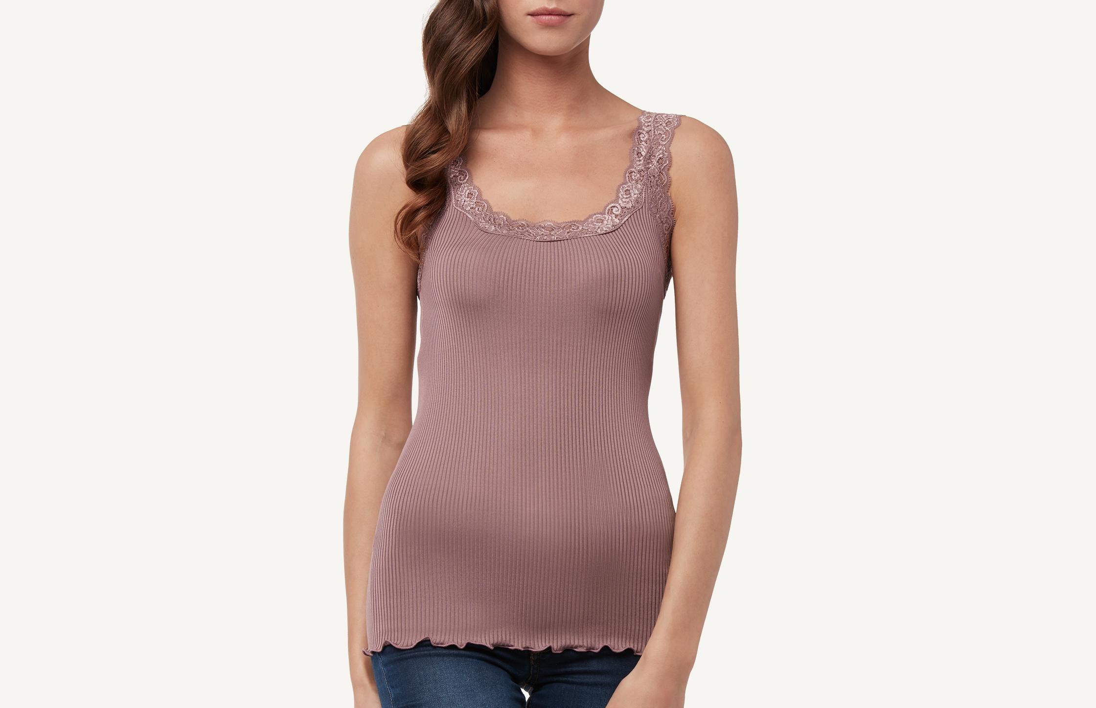 regata em seda com decote em renda - rosa