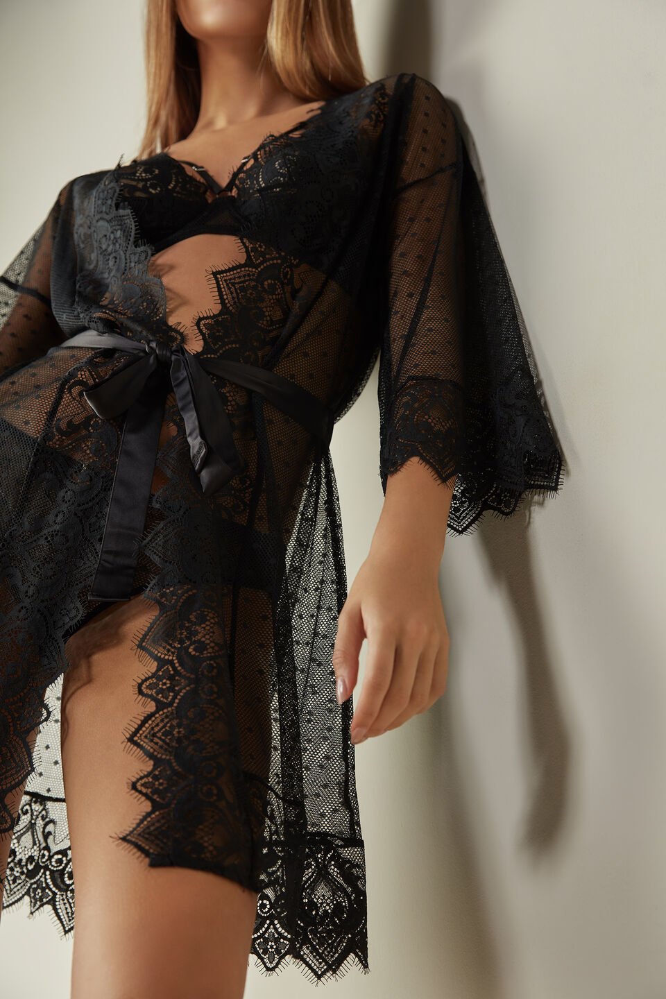 robe em renda silhouette d'amour - preto