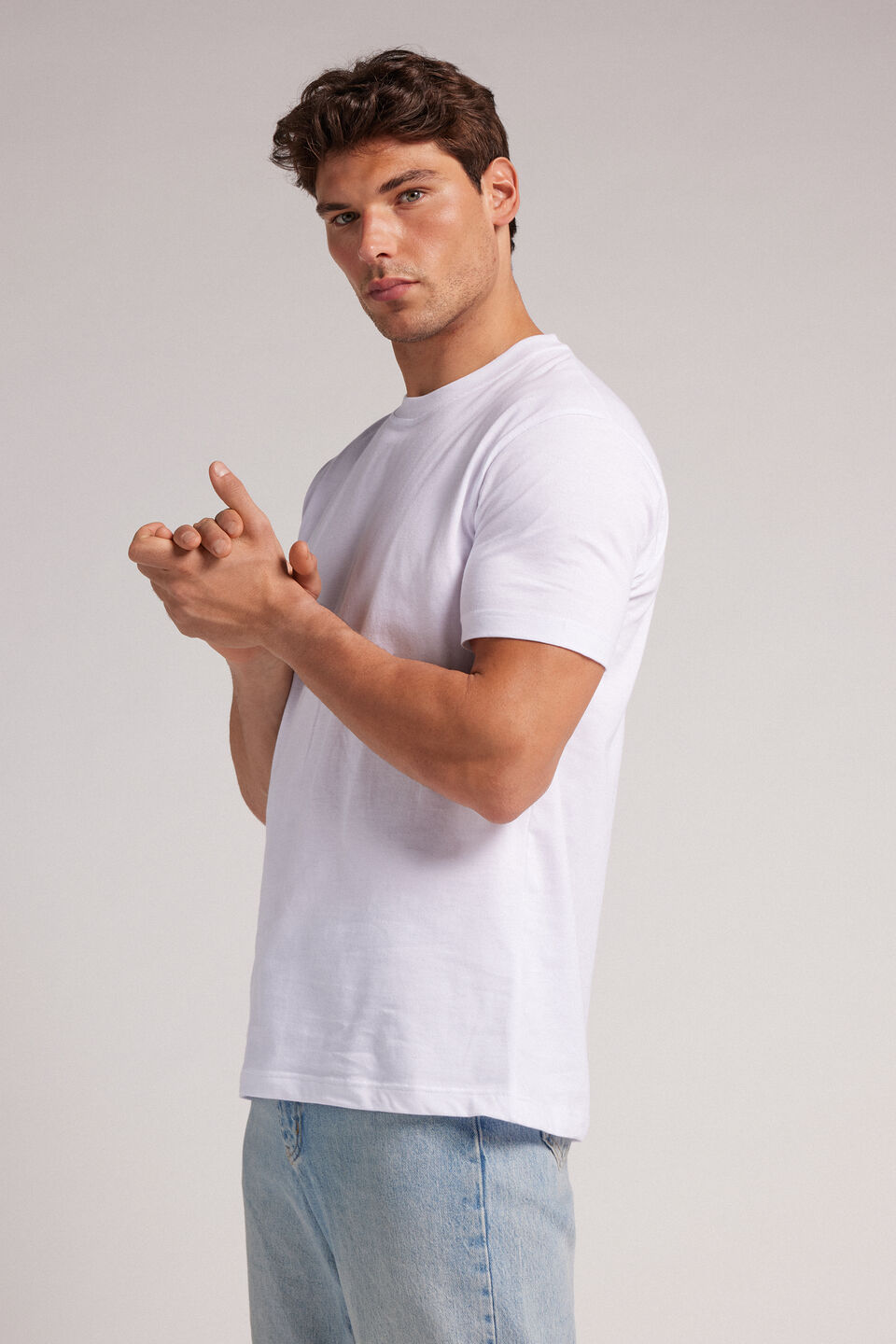 camiseta muscle fit em algodão - branco