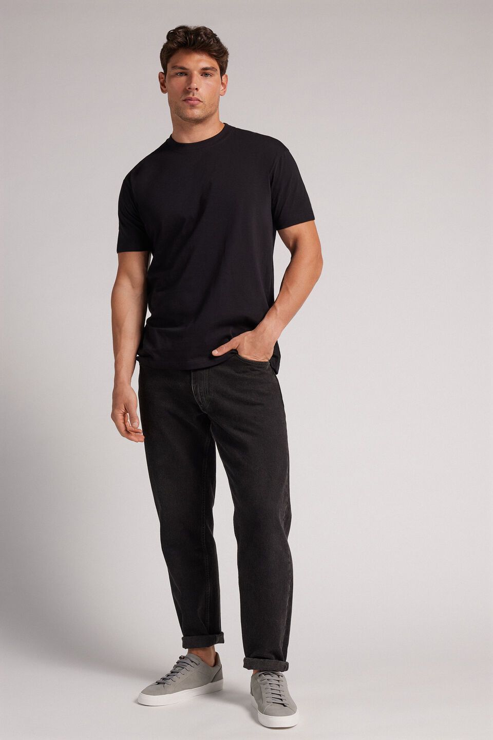 camiseta muscle fit em algodão - preto