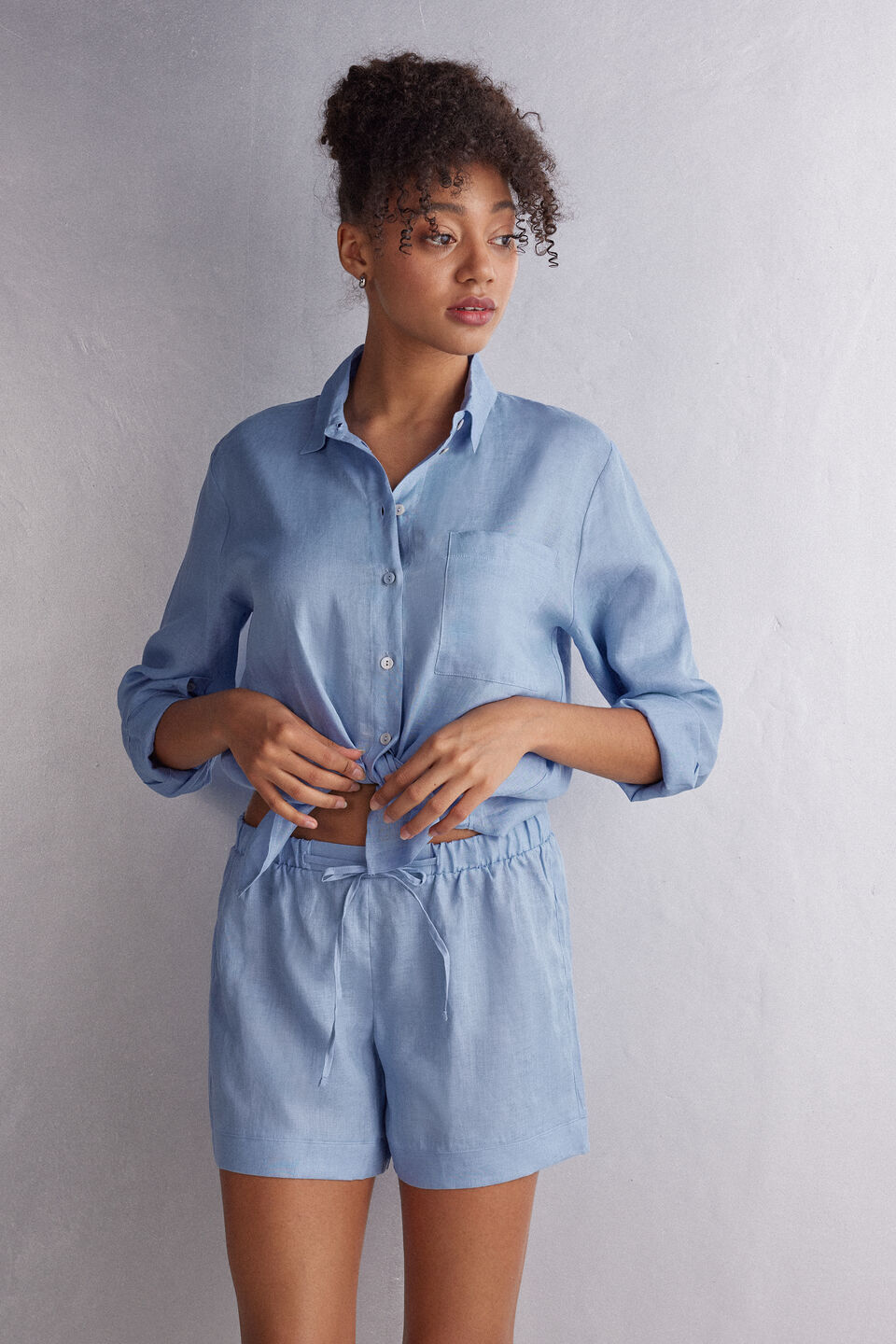 shorts em linho - azul