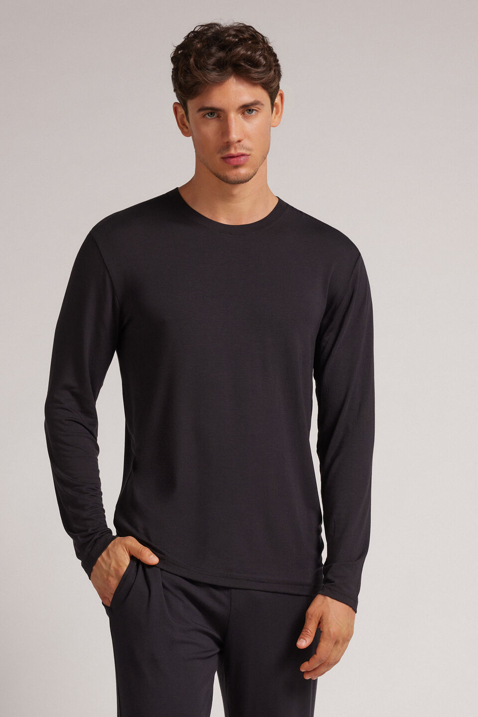 camiseta de manga comprida soft silk - preto