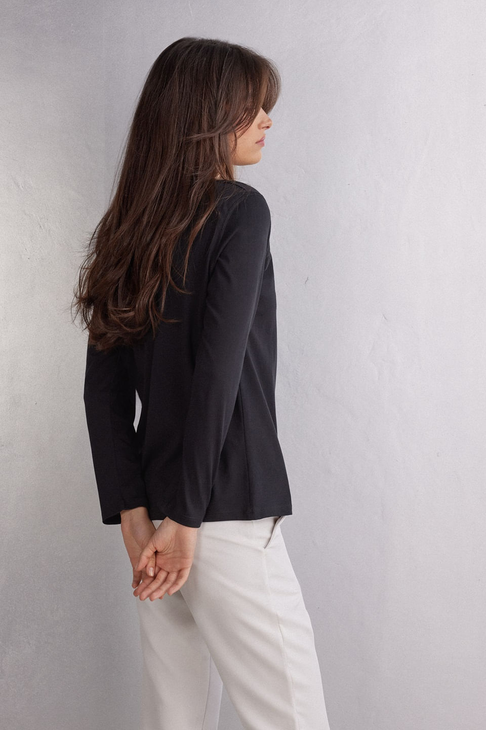 blusa oversized de manga longa em algodão supima - preto