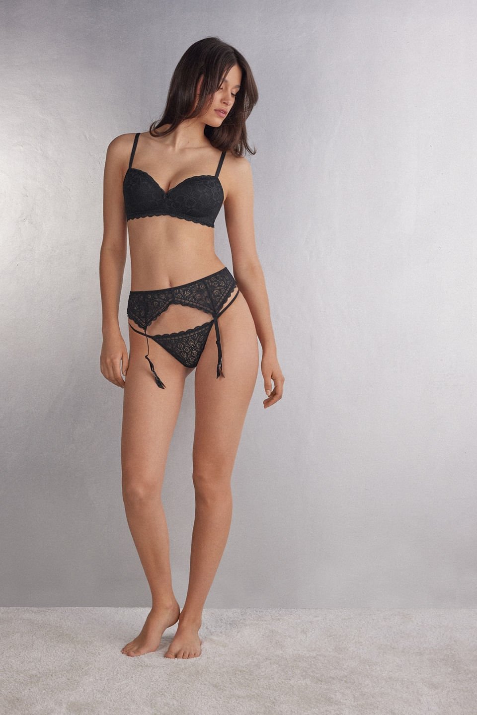 cinta liga em renda - preto