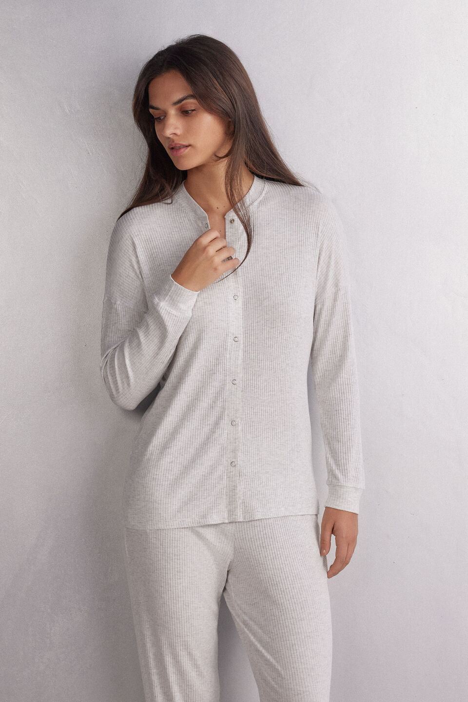 camisa de manga comprida em modal chic comfort - cinza