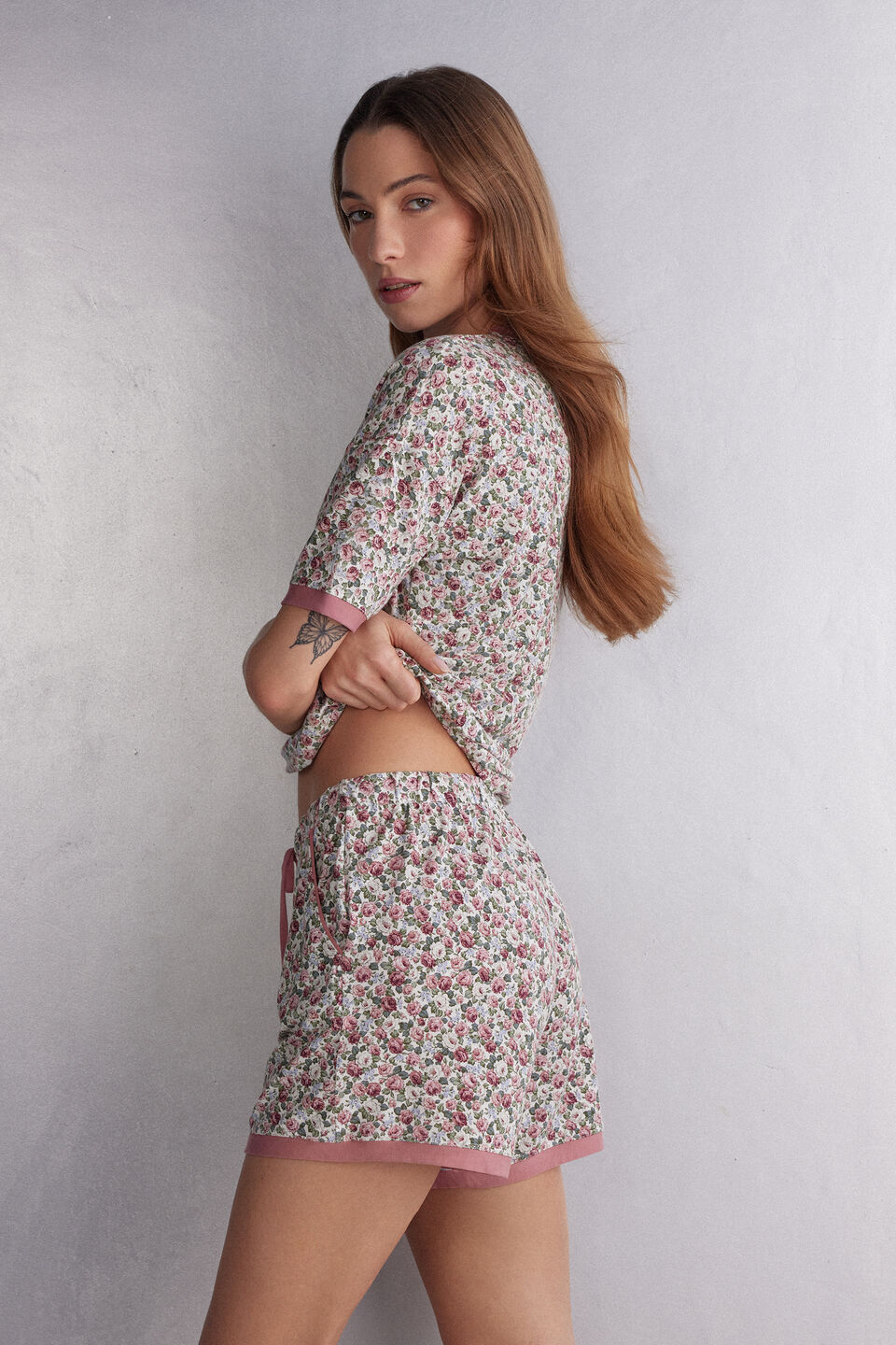 shorts em modal floral romance - rosa