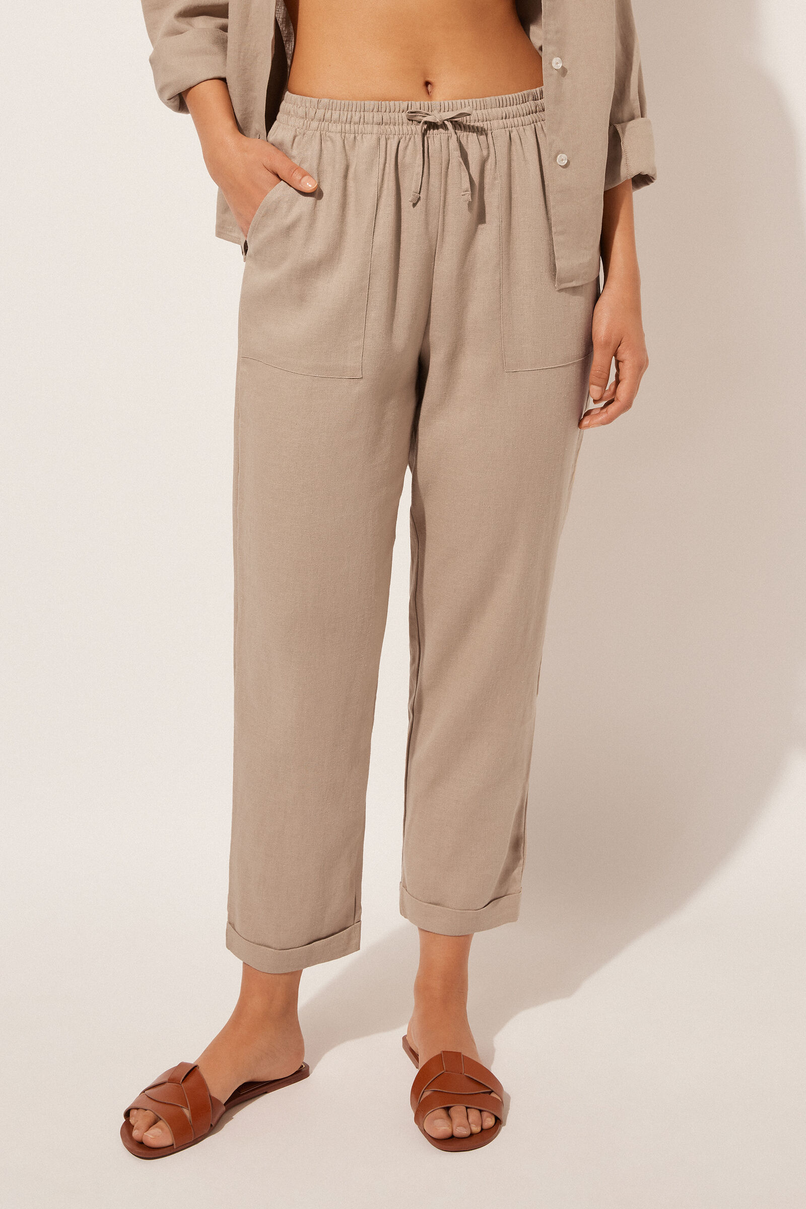 calça reta em linho e viscose - bege