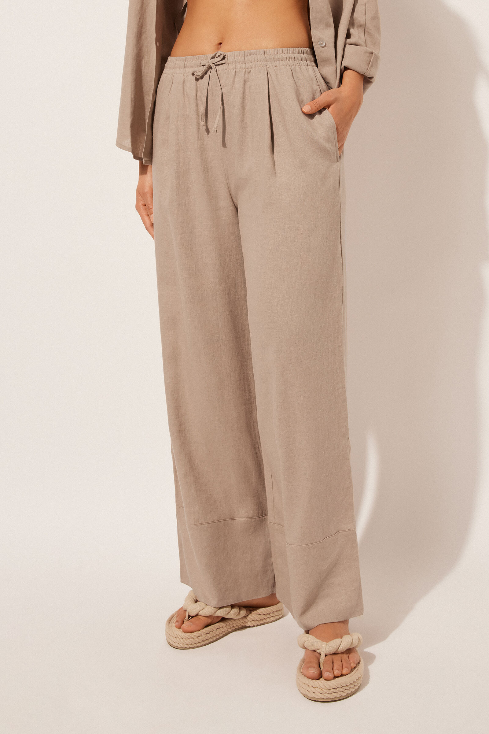 calça pantalona em linho e viscose - bege