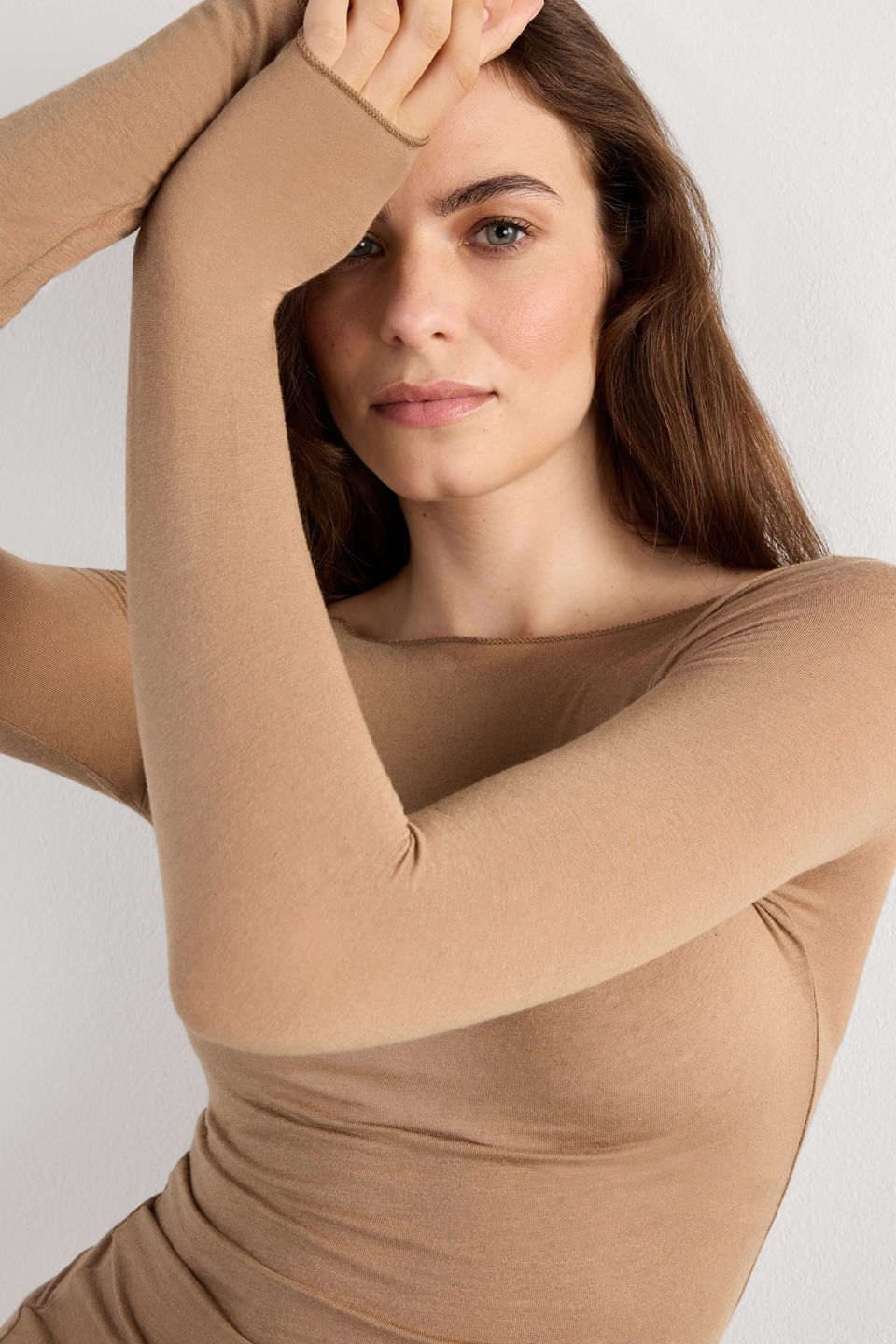 blusa manga comprida em cashmere ultralight - marrom