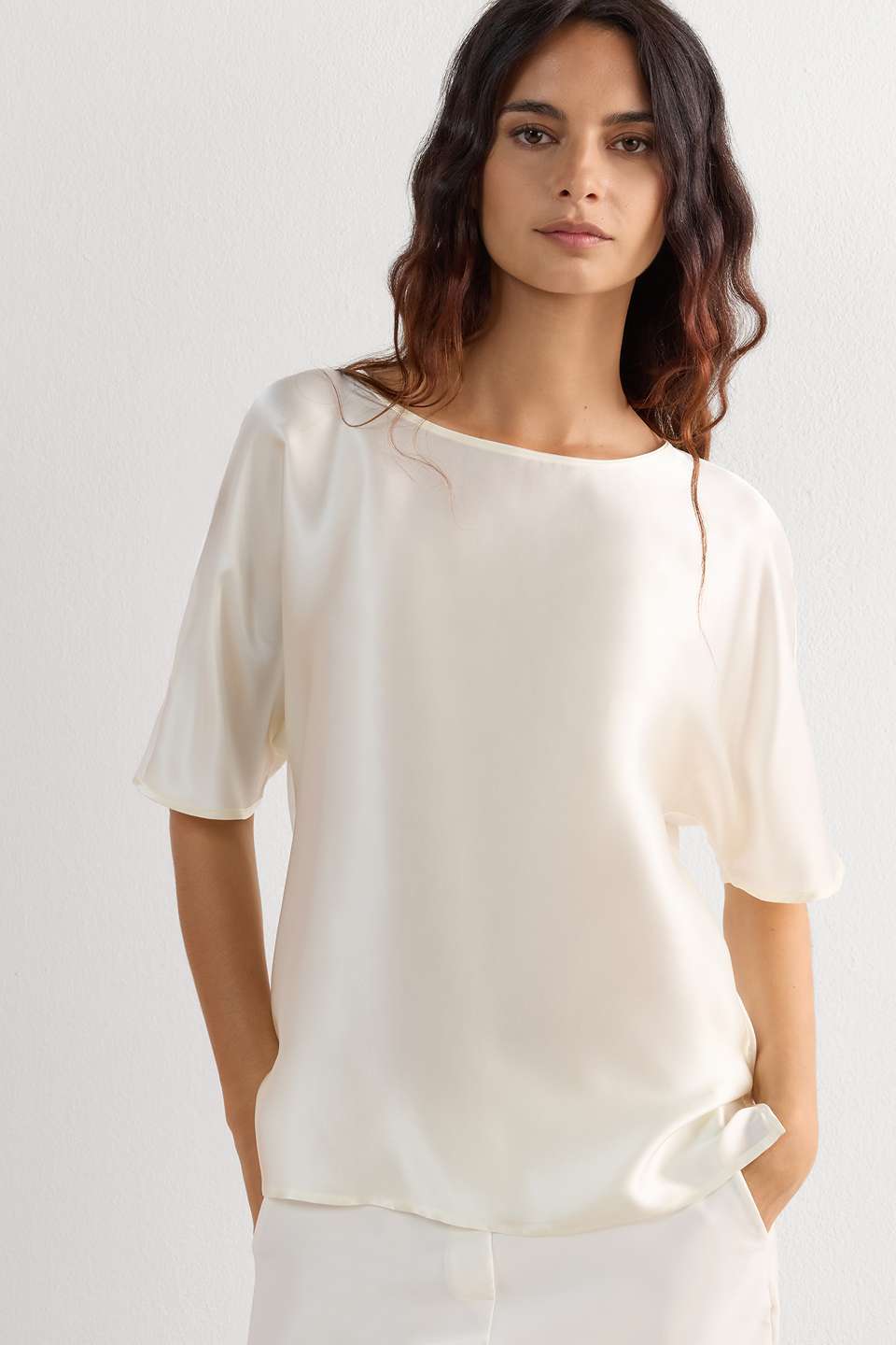 blusa manga curta em seda e modal - marfim