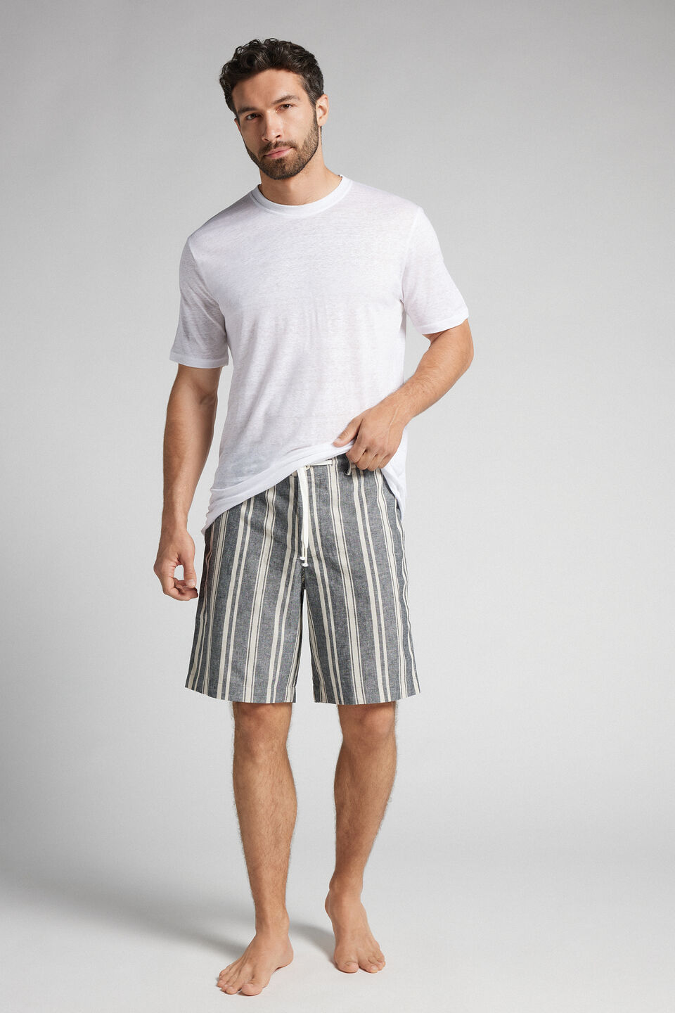 bermuda em linho e algodão - cinza