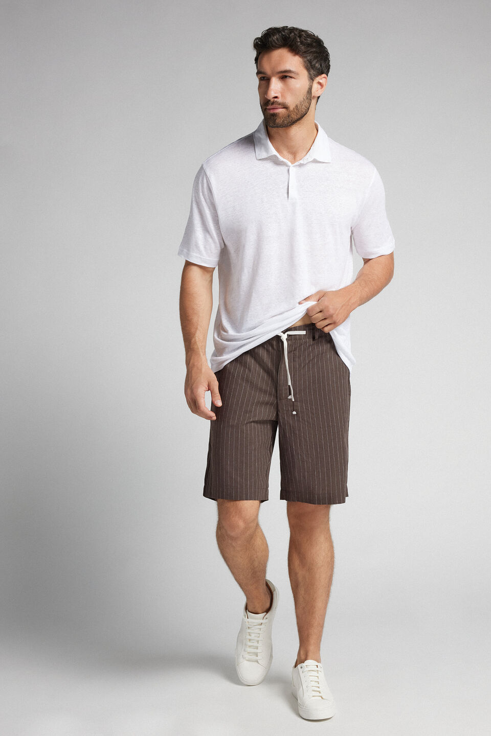 bermuda em linho e algodão - marrom