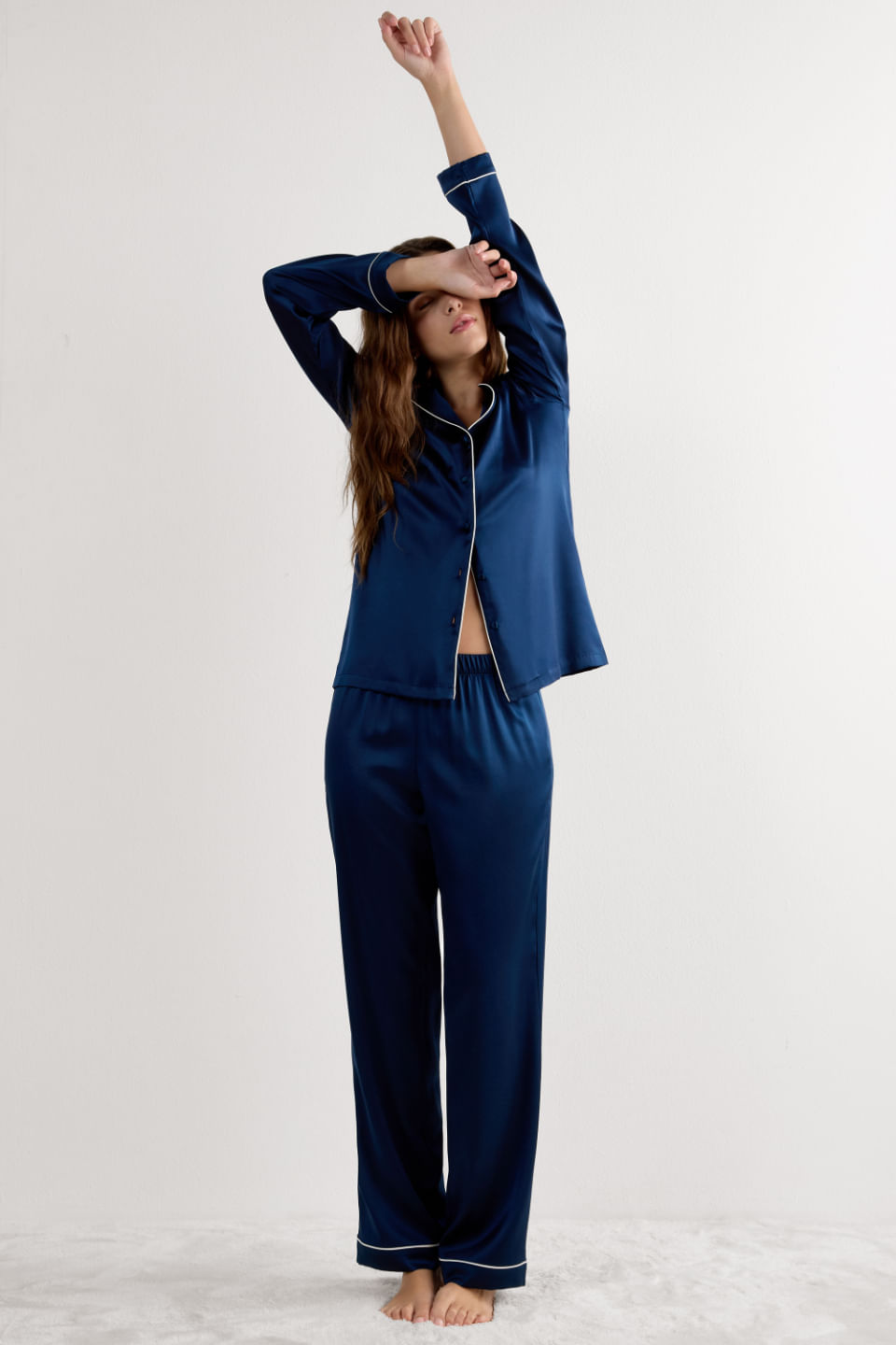 calça em seda - azul