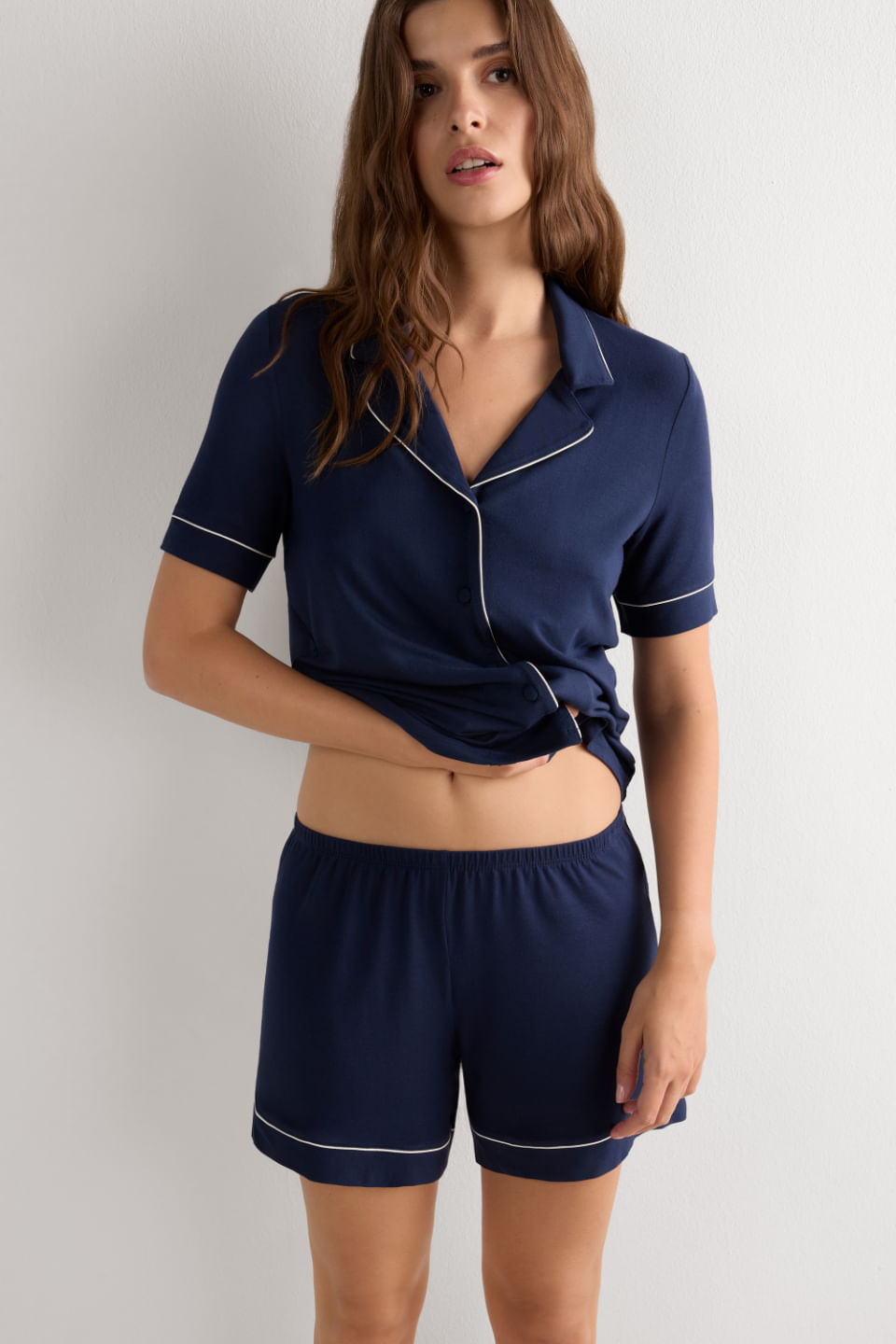 shorts em modal com detalhes - azul