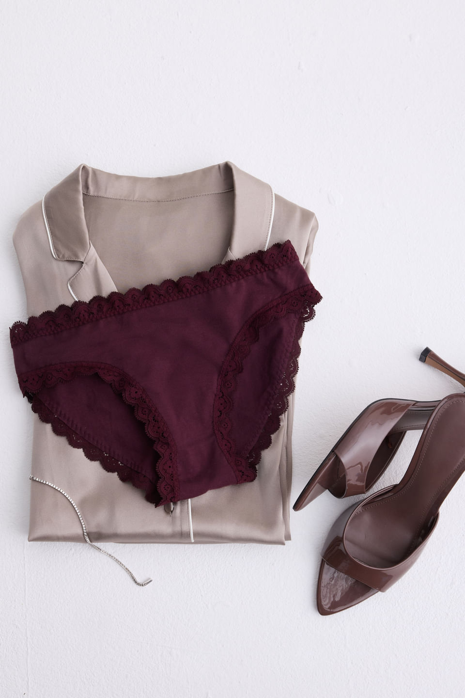 calcinha em algodão e renda - vermelho