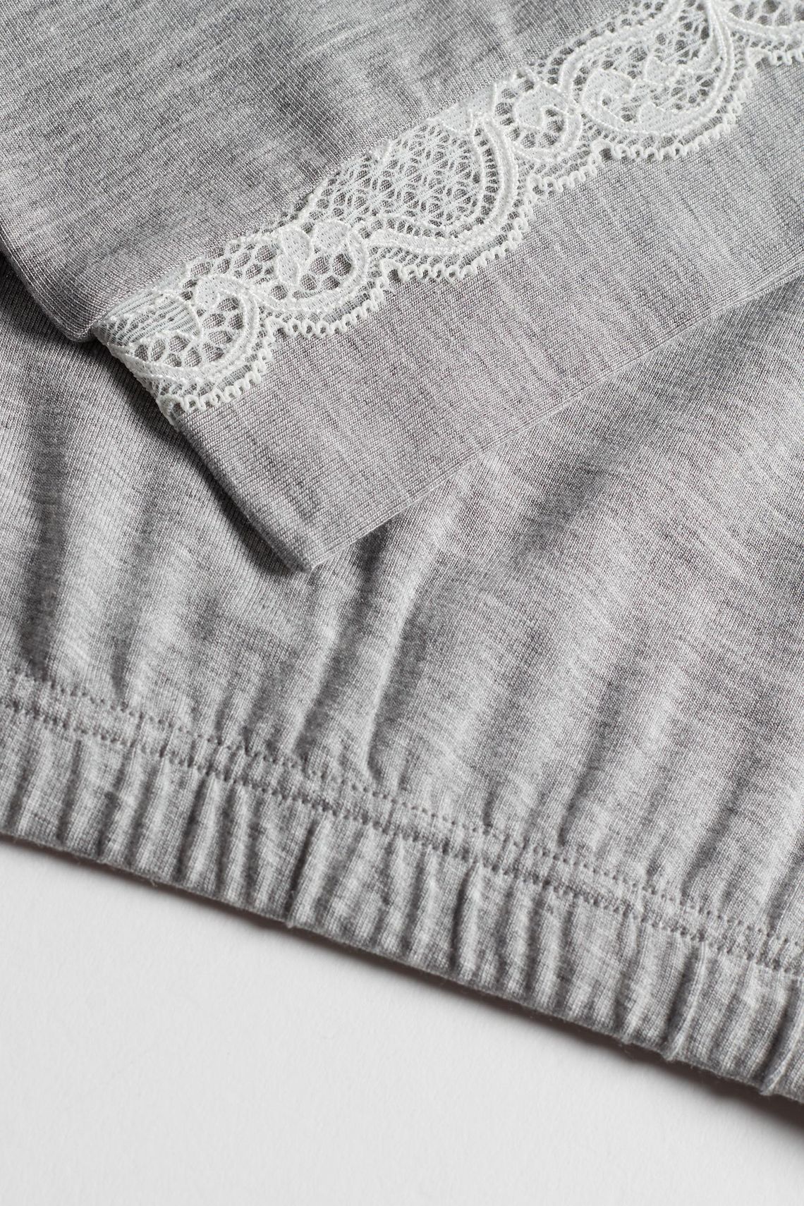 calça comprida de renda