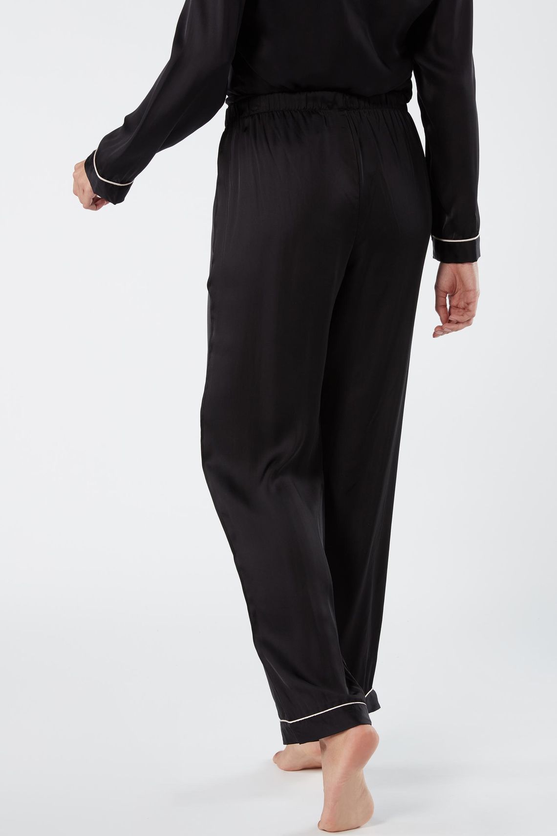 calça cetim preta