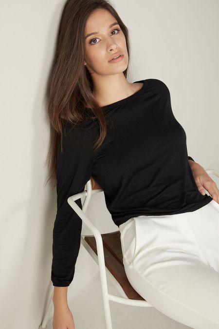 CL152C_019_1-CAMISOLA-COM-DECOTE-AMPLO-EM-MODAL-E-CAXEMIRA-ULTRALIGHT