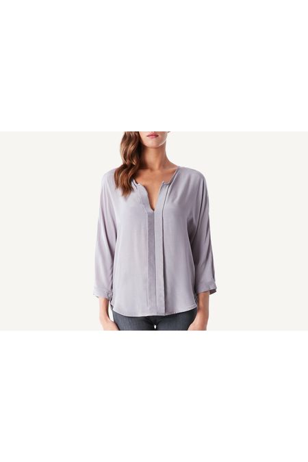 CL100D_6213_1-CAMISA-DE-VISCOSE-COM-DECOTE-EM-V