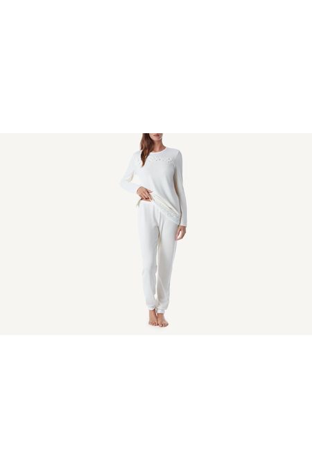 PLD728_2975_1-PIJAMA-COMPRIDO-COM-APLICACOES-PERFURADAS