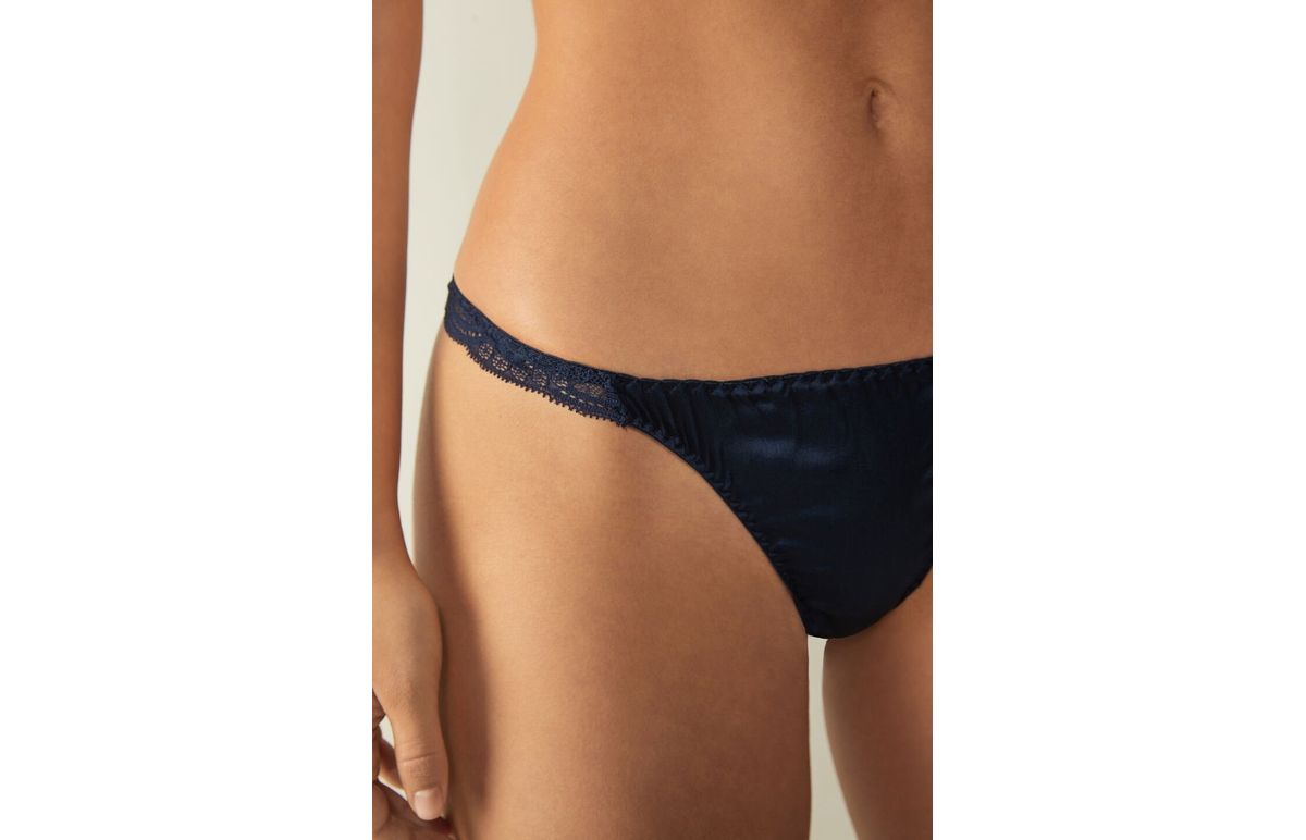 Calcinha Fio Dental Em Seda e Renda – Azul