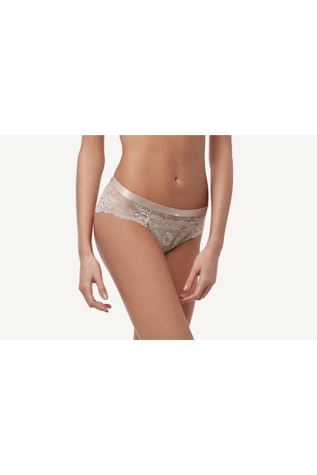 SID1240_6675_1-CUECA-ETHEREAL-LACE