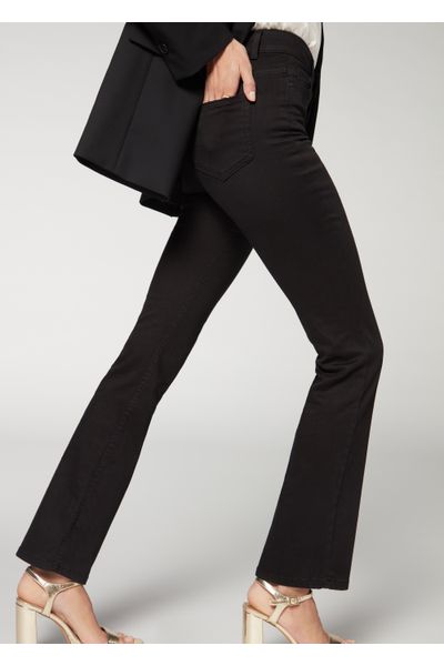 Calzedonia lança novos modelos de leggings jeans super flexíveis - as  Hoje
