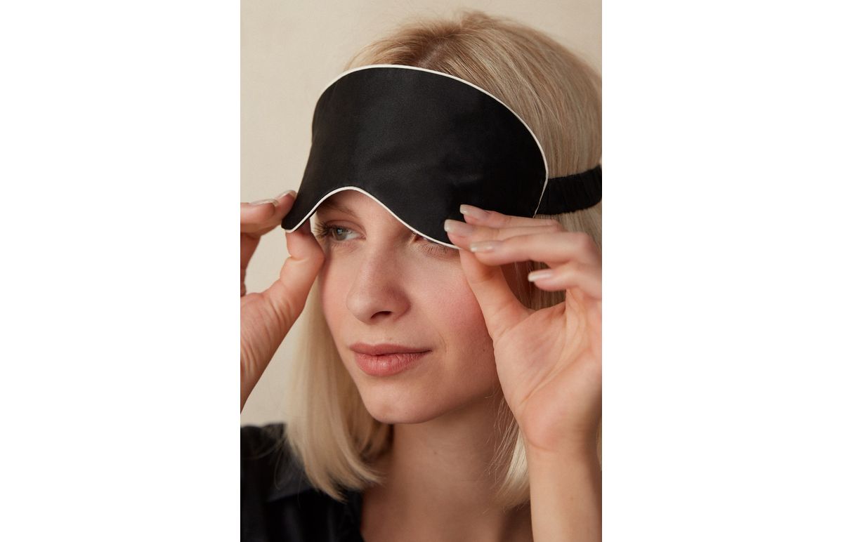 Máscara De Noite Em Seda – Preto – U