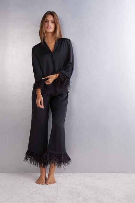 PLD930_019_1-PIJAMA-COMPRIDO-EM-CETIM-DE-VISCOSE-COM-PLUMAS