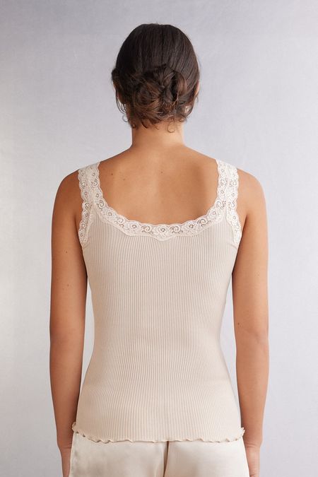 CGDA8A_2280_2-BLUSA-SEM-MANGAS-EM-SEDA-COM-DECOTE-EM-RENDA