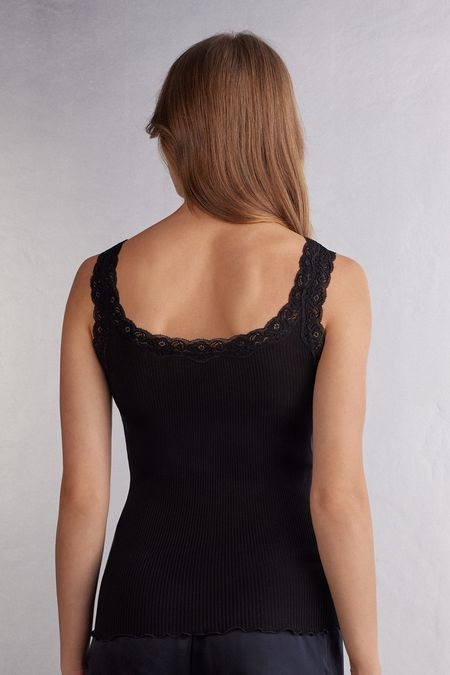 CGDA8A_019_2-BLUSA-SEM-MANGAS-EM-SEDA-COM-DECOTE-EM-RENDA