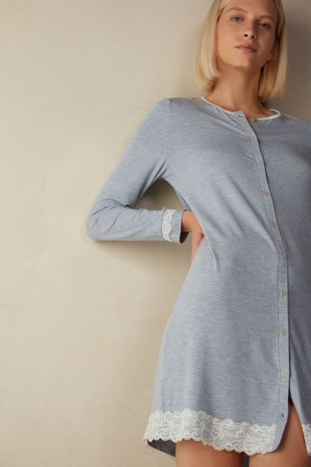 PCN700_009J_1-CAMISA-DE-NOITE-ABERTA-COM-DETALHES-EM-RENDA