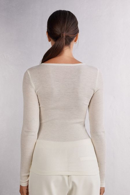 CLD49H_2127_2-BLUSA-MANGA-COMPRIDA-COM-DECOTE-AMPLO-EM-LA-E-SEDA