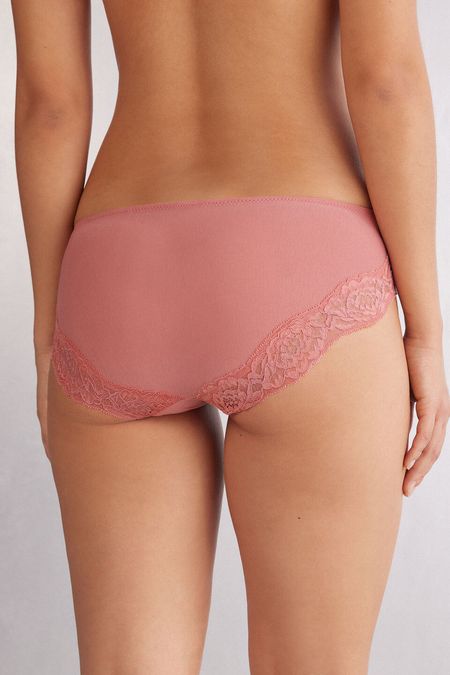 SID2567_849J_2-CUECAS-EMBRACE-SIMPLICITY
