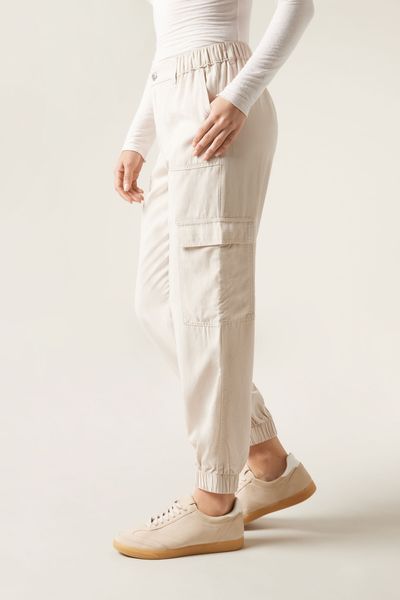 MODP1265_076F_1-JOGGER-CARGO-ULTRA-LIGHT