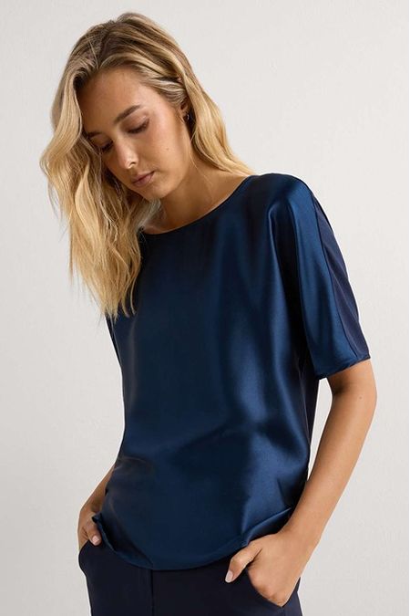 CM162M_1467_1-BLUSA-MANGA-CURTA-EM-SEDA-E-MODAL