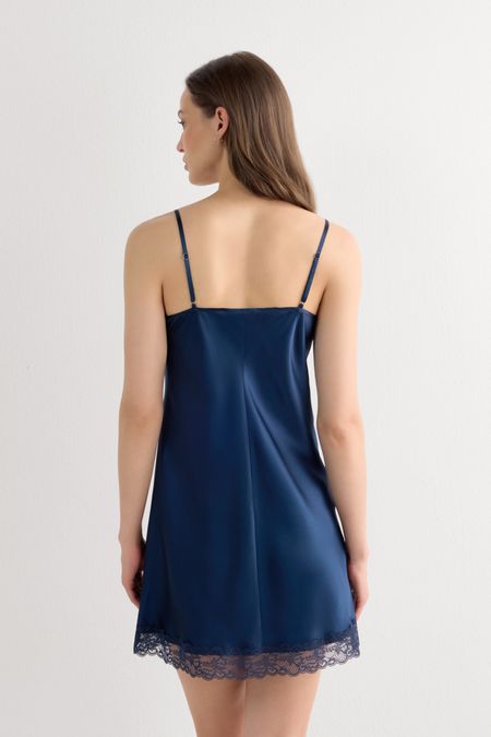 LC71S1_1467_2-CAMISOLA-EM-SEDA-E-RENDA