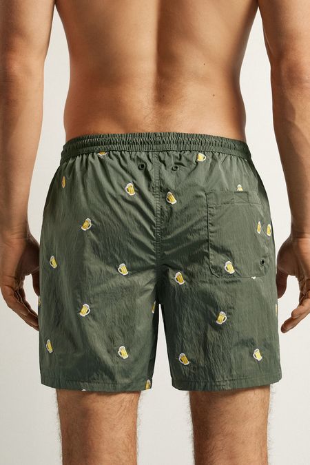 MB0213_883J_2-CALCOES-DE-BANHO-COM-BORDADO-DE-CERVEJAS