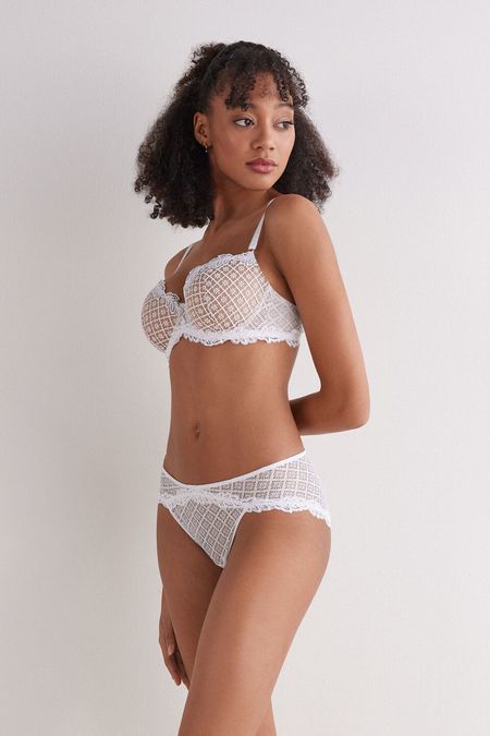 SID2570_863J_1-CUECAS-SOPHISTICATED-ALLURE